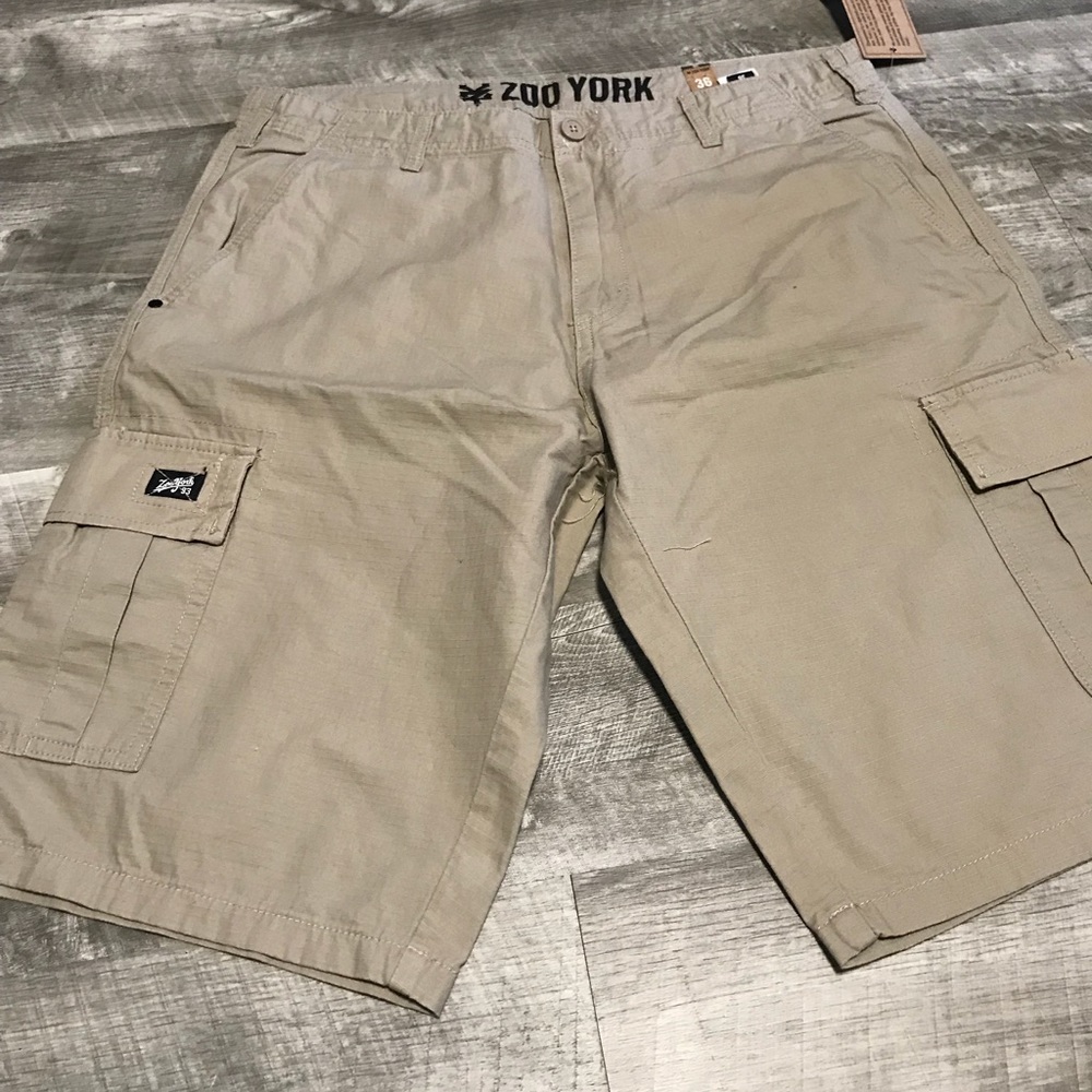 Men’s cargo shorts